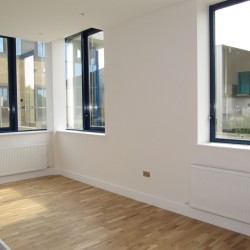 Mass Image Compressor Compressed this image. https://sourceforge.net/projects/icompress/ with Quality:80